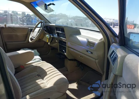 1991 Plymouth Acclaim Le from USA, damaged, VIN 1P3XA5639MF675939